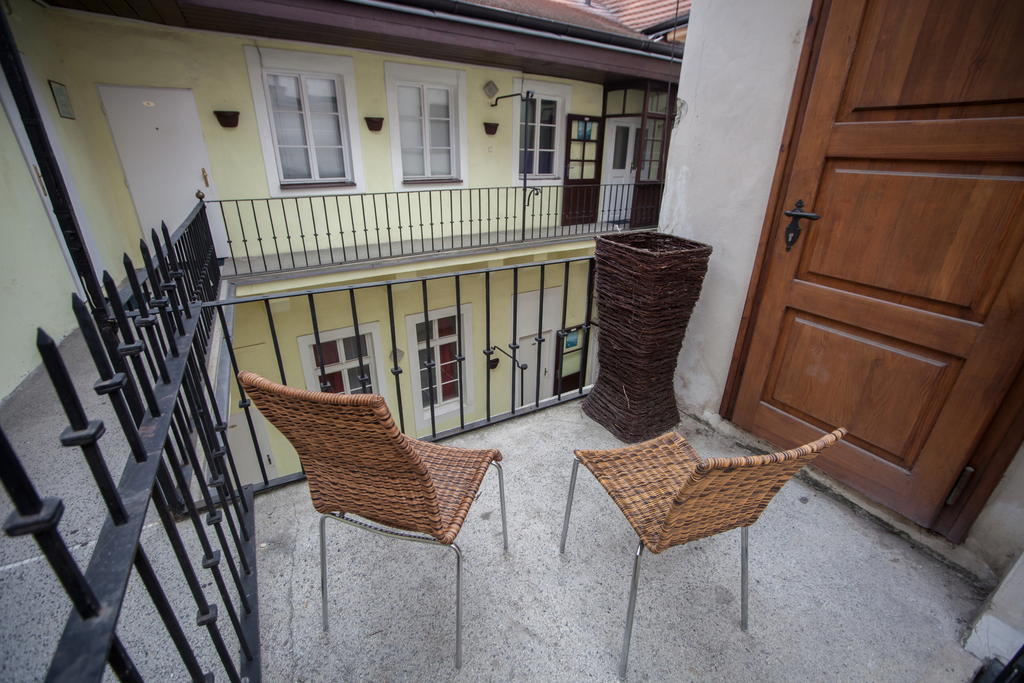 Apartment Nerudova By Interhome Prague Chambre photo