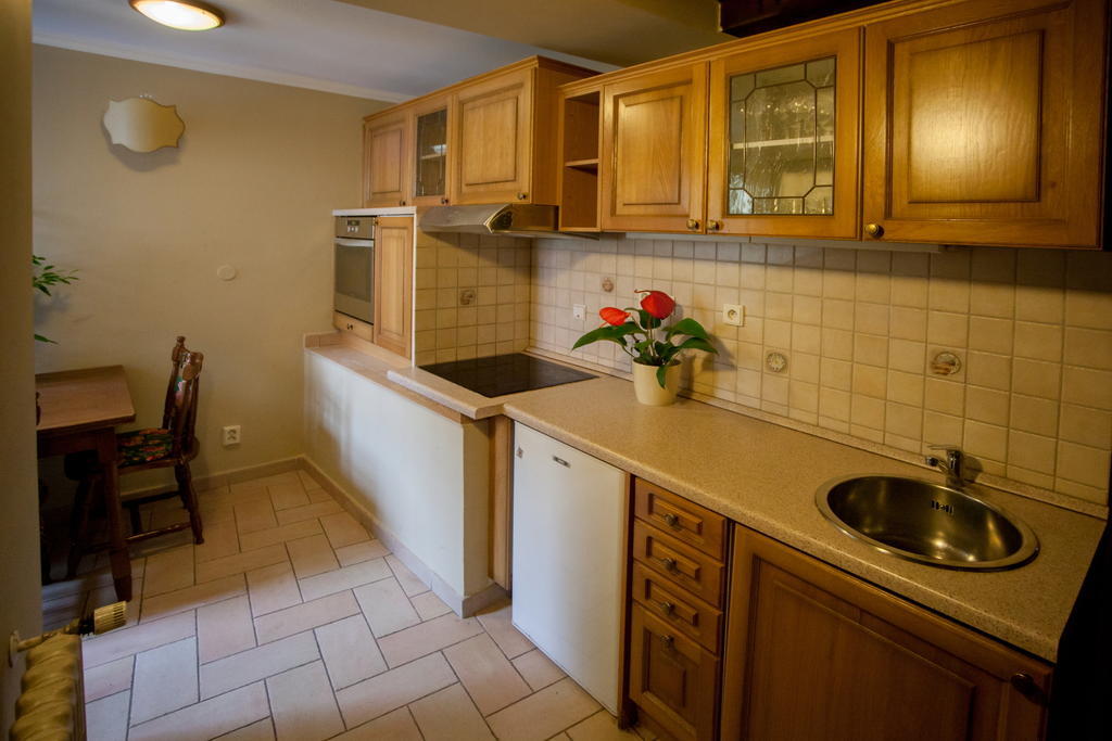 Apartment Nerudova By Interhome Prague Chambre photo