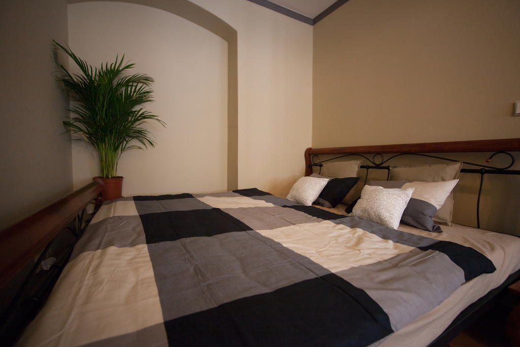 Apartment Nerudova By Interhome Prague Chambre photo